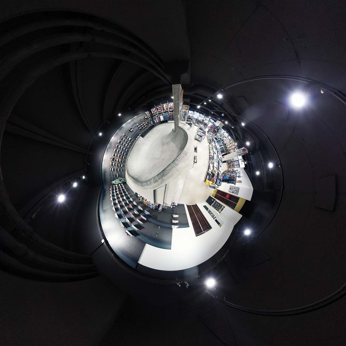 Titus Store Berlin Bowl Little Planet – 360° Foto
